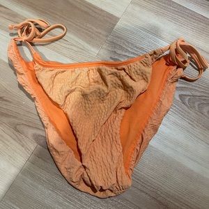 hollister ruffled bikini bottoms